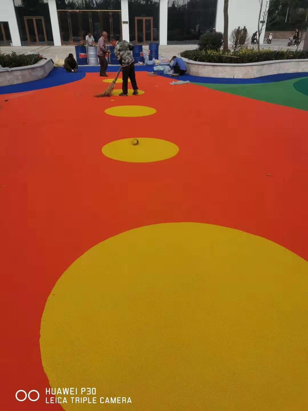 山東EPDM運(yùn)動(dòng)場地